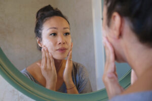 Facial Cleanser Tips Explained By Swinyer - Woseth Dermatology